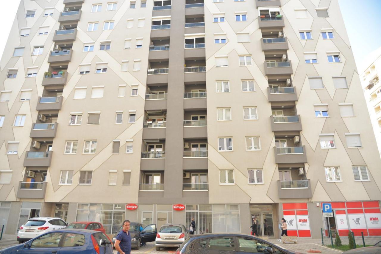 Stylish Violet & Modern Apartment Skopje Esterno foto